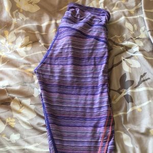 Cropped patterned lulu leggings